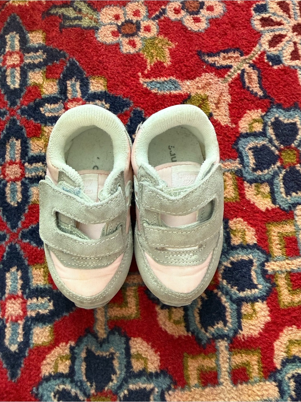 Saucony Kids Pink and Light Green Velcro Sneakers